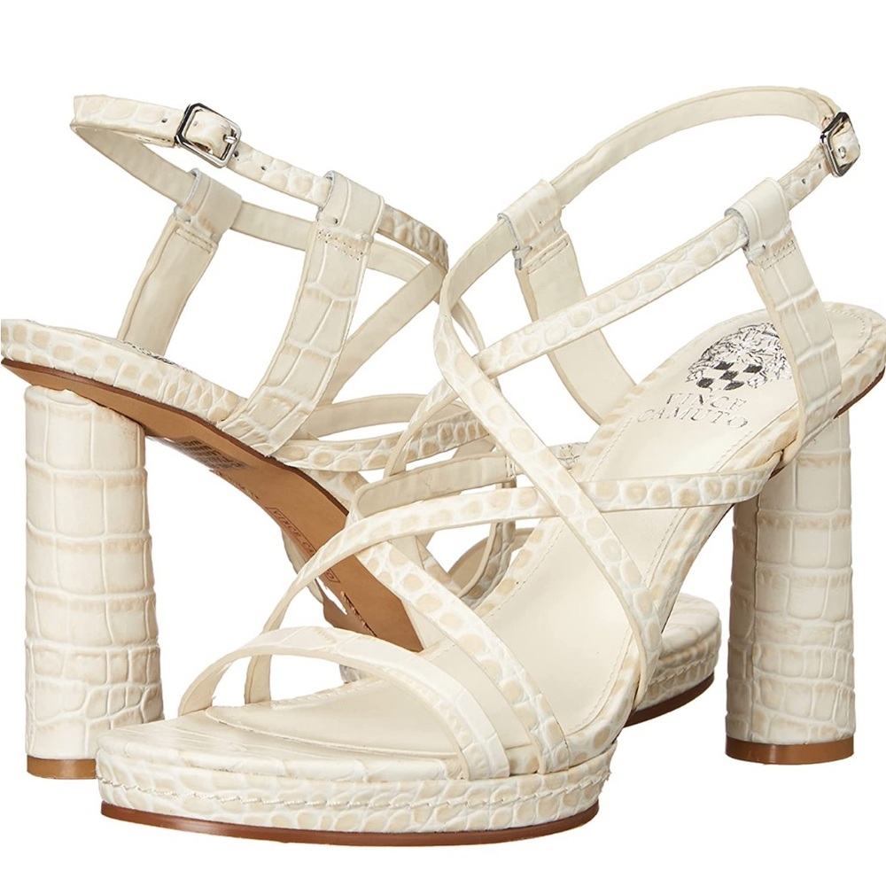 VINCE CAMUTO off white NELOETTE heels size 7 NWT